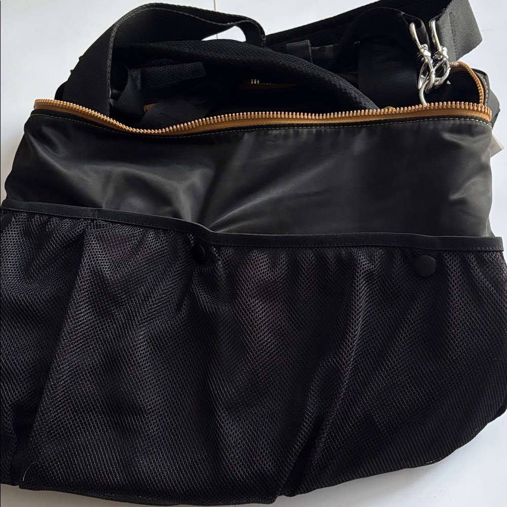 IVY Adidas Duffle Bag - Picture 13 of 15